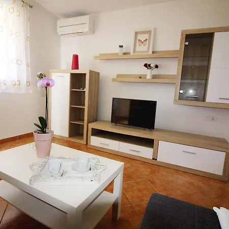 Charmantes Mit Meerblick, 2 Fahrraeder, Grill, Privater Balkon, Waschmaschine بيت للعطل بوريتش