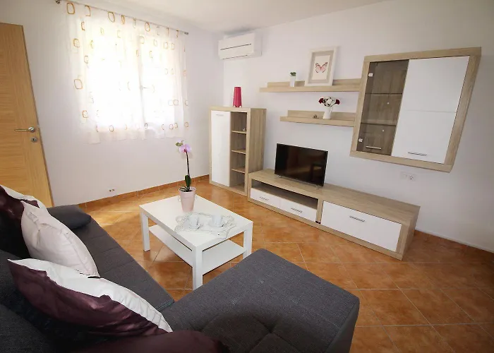 Charmantes Mit Meerblick, 2 Fahrraeder, Grill, Privater Balkon, Waschmaschine 度假居 波雷奇