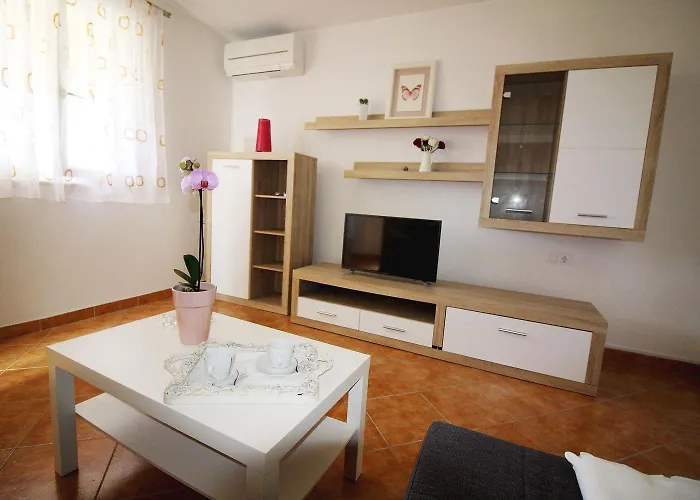 Charmantes Mit Meerblick, 2 Fahrraeder, Grill, Privater Balkon, Waschmaschine 度假居 波雷奇