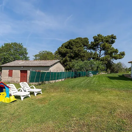 Сasa de vacaciones Charmantes Mit Meerblick, 2 Fahrraeder, Grill, Privater Balkon, Waschmaschine Poreč