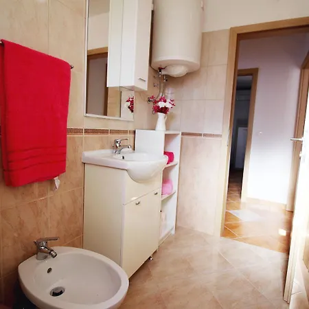 בית נופש Charmantes Mit Meerblick, 2 Fahrraeder, Grill, Privater Balkon, Waschmaschine