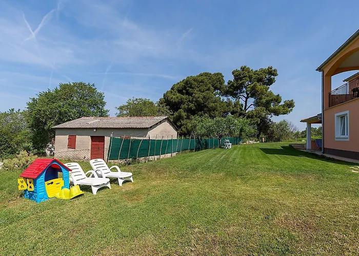 Dom wakacyjny Charmantes Mit Meerblick, 2 Fahrraeder, Grill, Privater Balkon, Waschmaschine Poreč