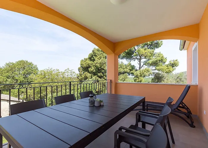 Charmantes Mit Meerblick, 2 Fahrraeder, Grill, Privater Balkon, Waschmaschine Porec