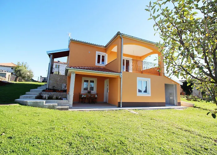 Charmantes Mit Meerblick, 2 Fahrraeder, Grill, Privater Balkon, Waschmaschine * Porec