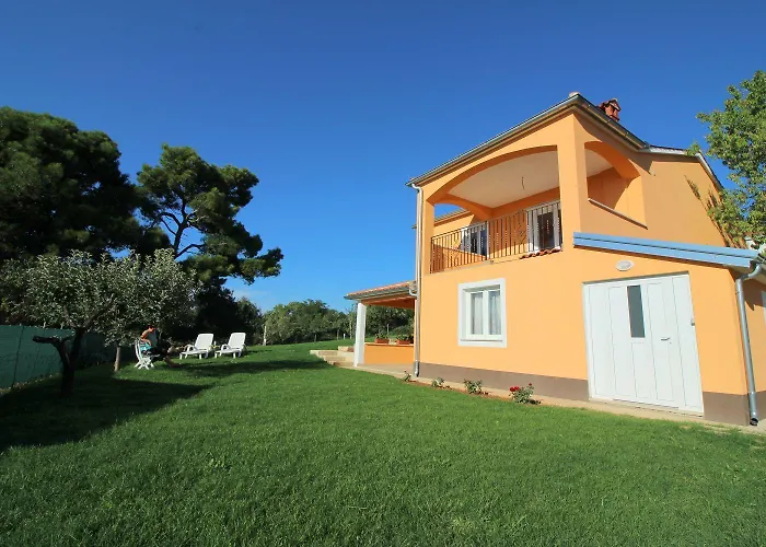 Charmantes Mit Meerblick, 2 Fahrraeder, Grill, Privater Balkon, Waschmaschine * Porec