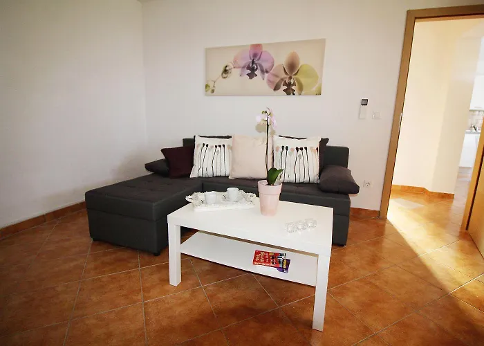 Dom wakacyjny Charmantes Mit Meerblick, 2 Fahrraeder, Grill, Privater Balkon, Waschmaschine