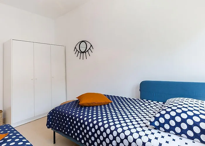 Charmantes Mit Meerblick, 2 Fahrraeder, Grill, Privater Balkon, Waschmaschine *