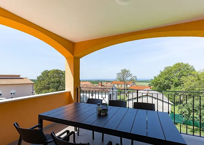 Nyaraló Charmantes Mit Meerblick, 2 Fahrraeder, Grill, Privater Balkon, Waschmaschine